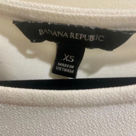 Banana Republic Cream Blouse with Tie Front Size XS - Picture 3 of 4